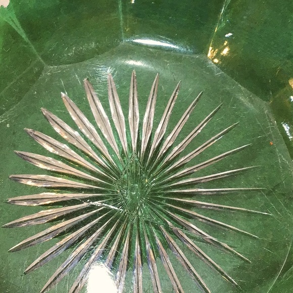 Antique A H Heisey Scalloped Edge Crystal Thumb Print Bowl - Picture 3 of 7